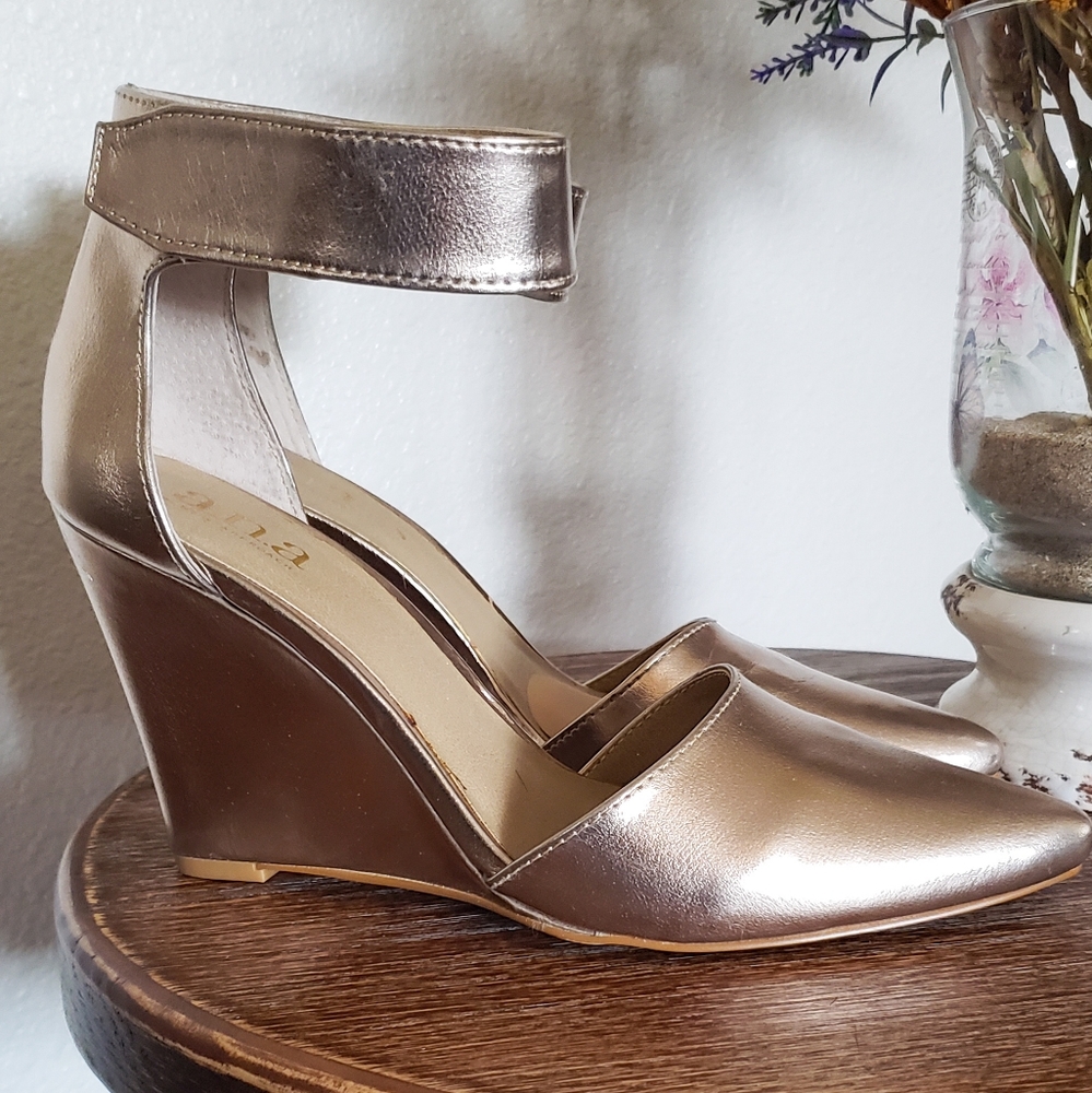 Wedges - Picture 4 of 8